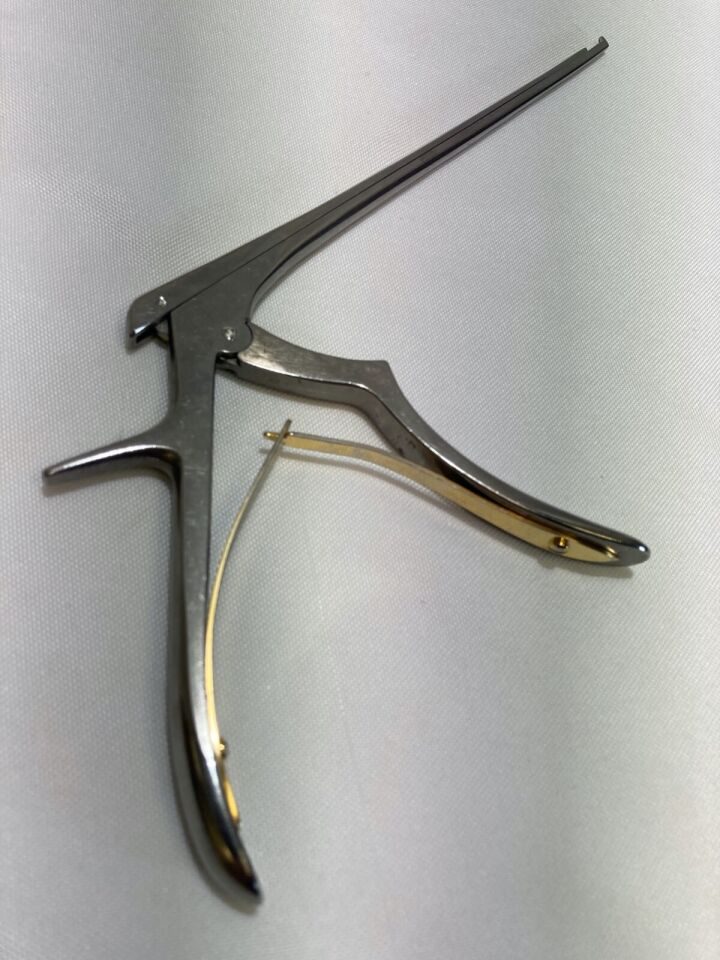 RUGGLES INTEGRA RB4892E Stealth Micro 2mm x 40deg Up x 8" Kerrison Rongeur Neuro — photo 7