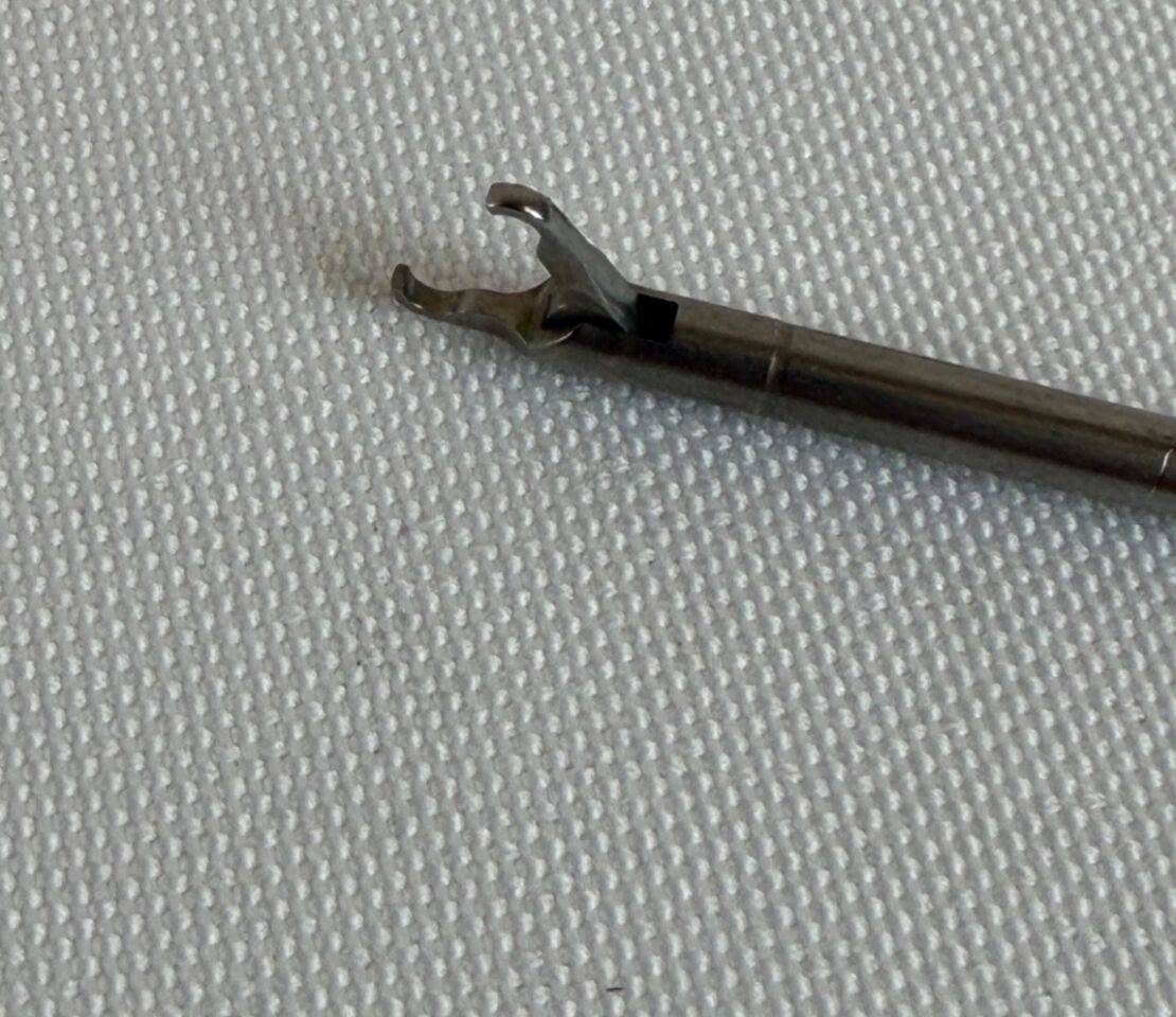 LINVATEC 3.4mm Shaft Suture Retrieval Forcep Arthroscope — photo 4