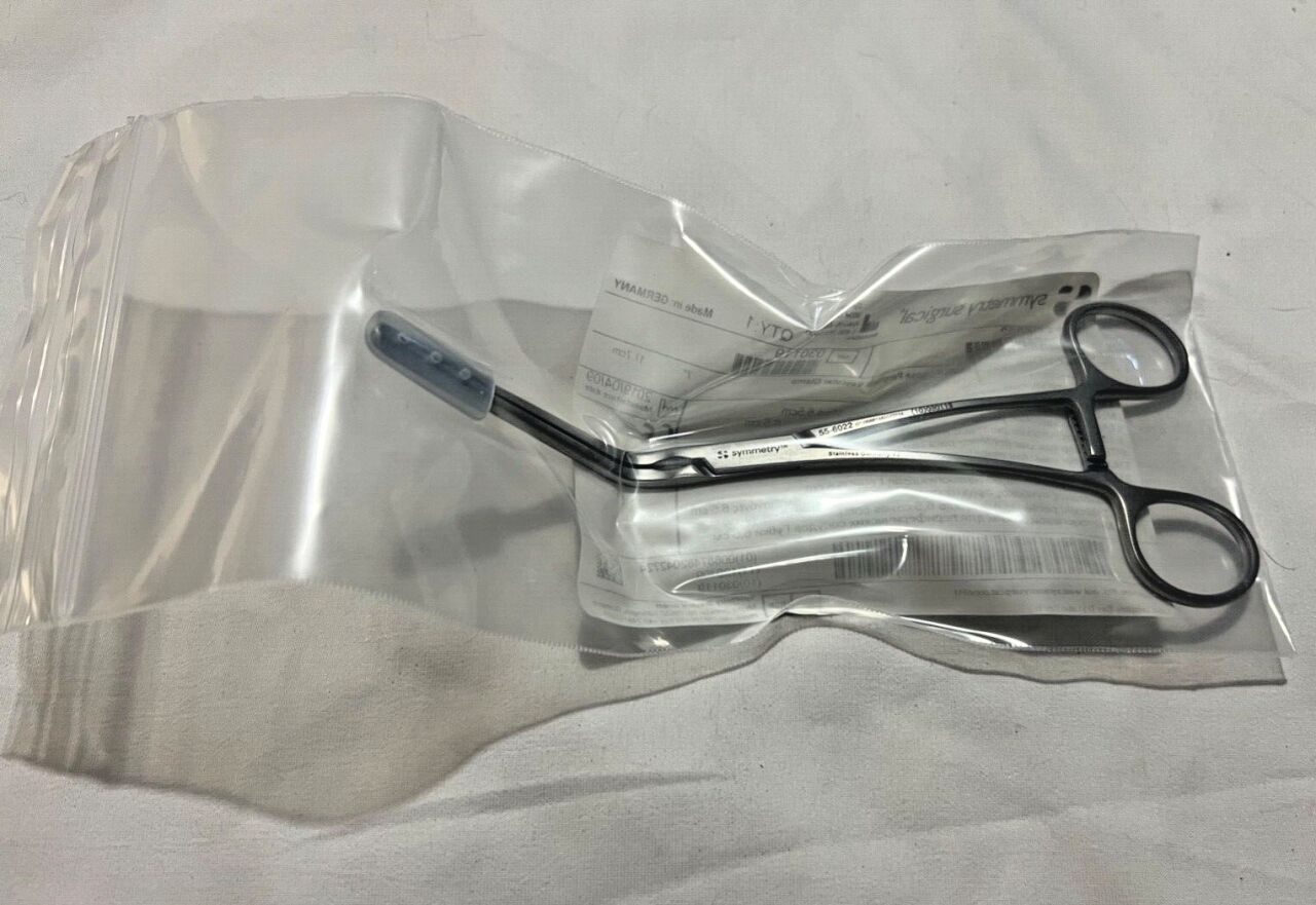SYMMETRY SURGICAL 55-6022 DeBakey Peripheral Vascular Clamp 6.5cm Jaws x 7" Length