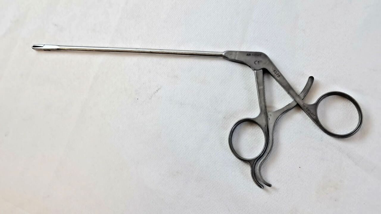 ARTHREX AR-13960 Arthroscopic Suture Retriever / Grasper SR Handle