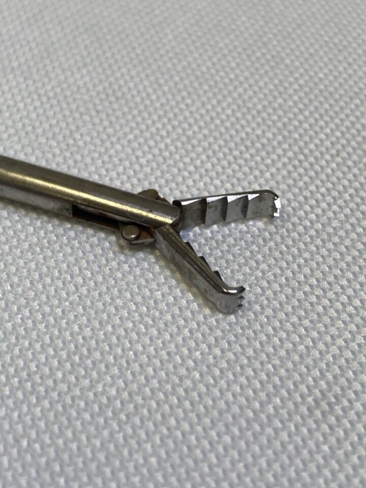 KARL STORZ 27090M 3.5mm x 33cm Double Action Alligator Grasper Urology — photo 9