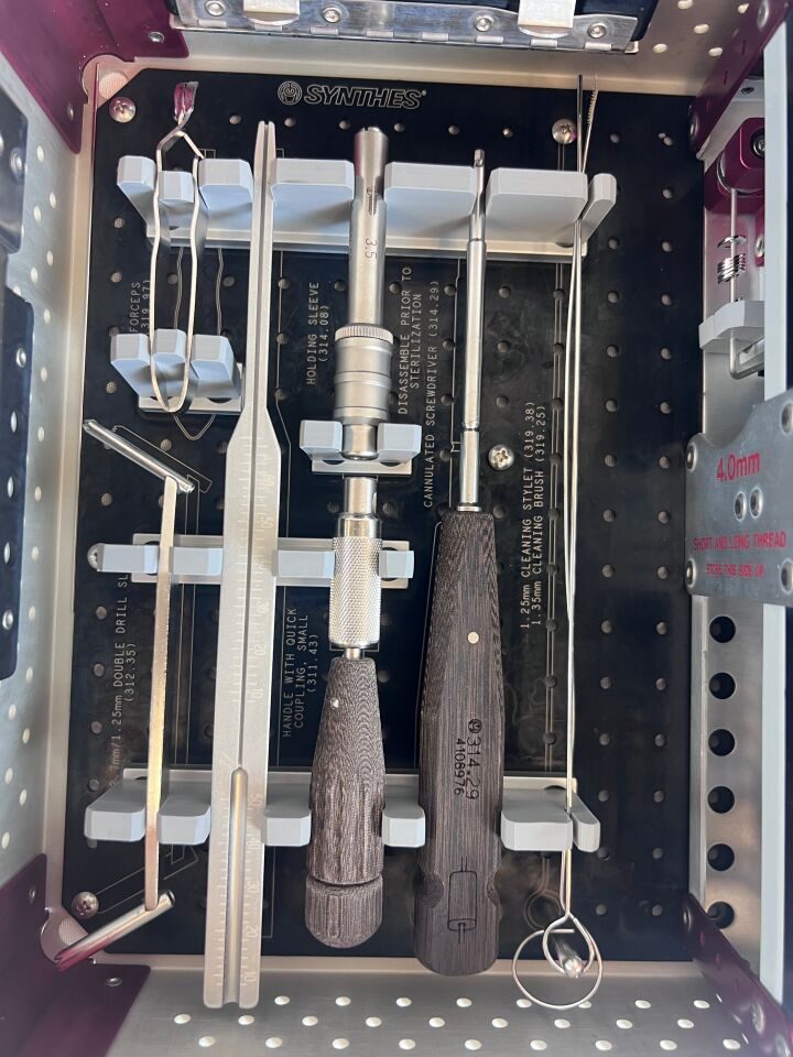 SYNTHES Various 4.0mm Cannulated Screw Set — photo 4