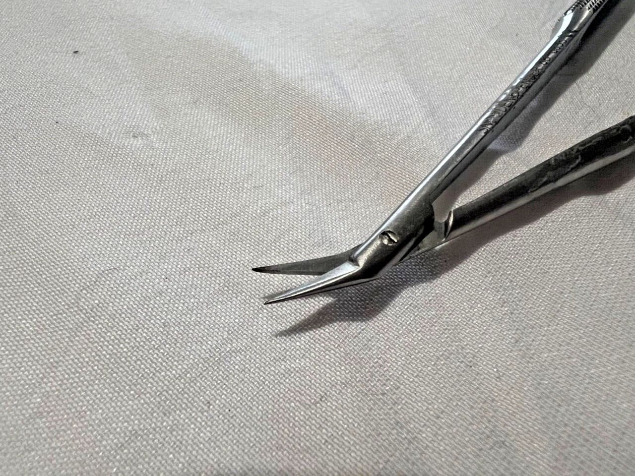 SNOWDEN-PENCER 88-6635 Uhlig Round Handle Micro Scissors 7" X 45deg Angled Jaws — photo 2