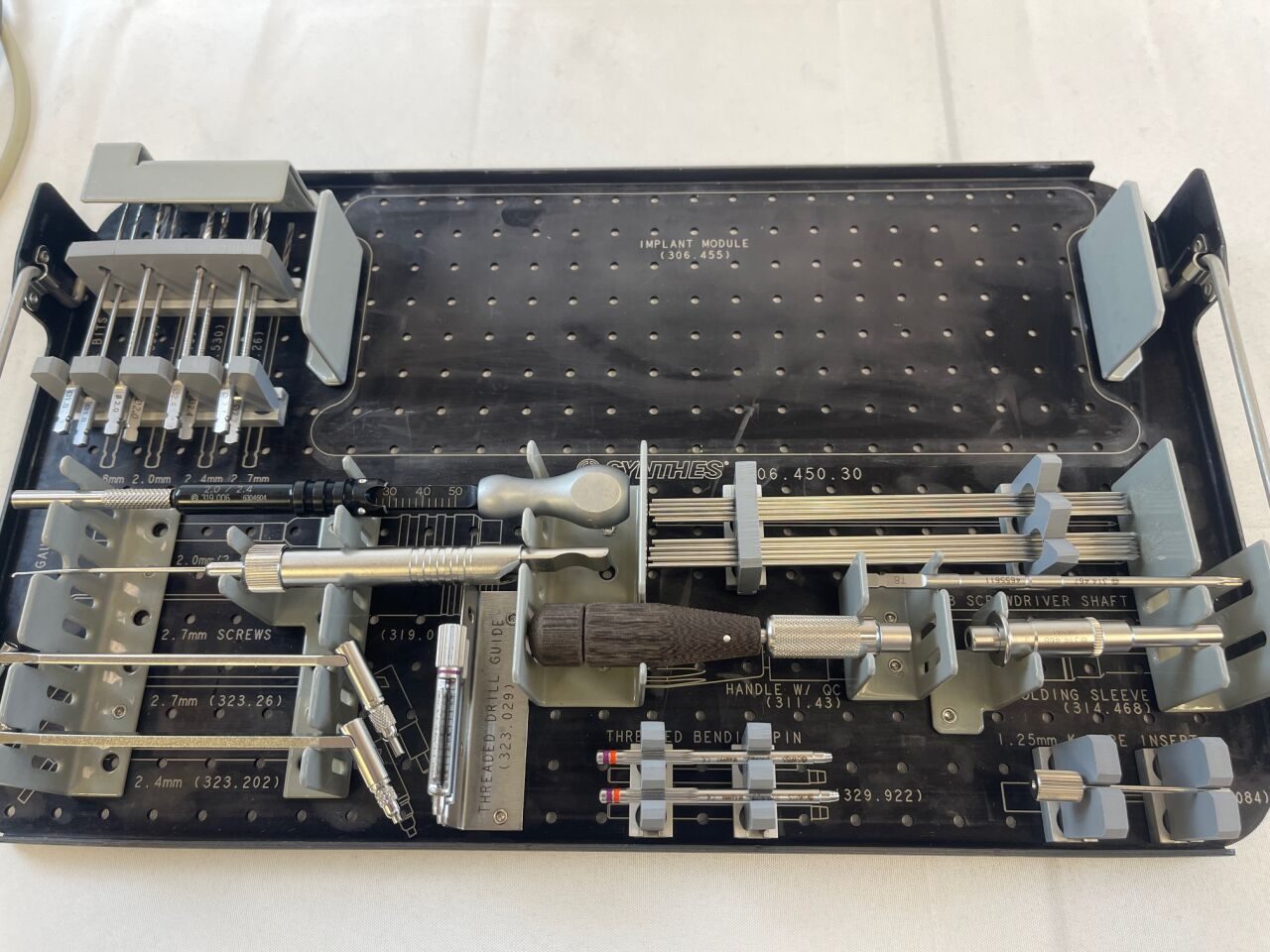 SYNTHES LCP Locking Distal Radius Plate Set — photo 3
