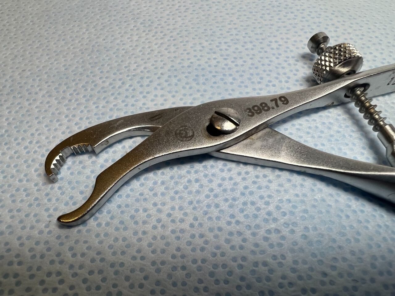 SYNTHES 398.79 Centering Bone Forceps w/ Speed Lock — photo 2