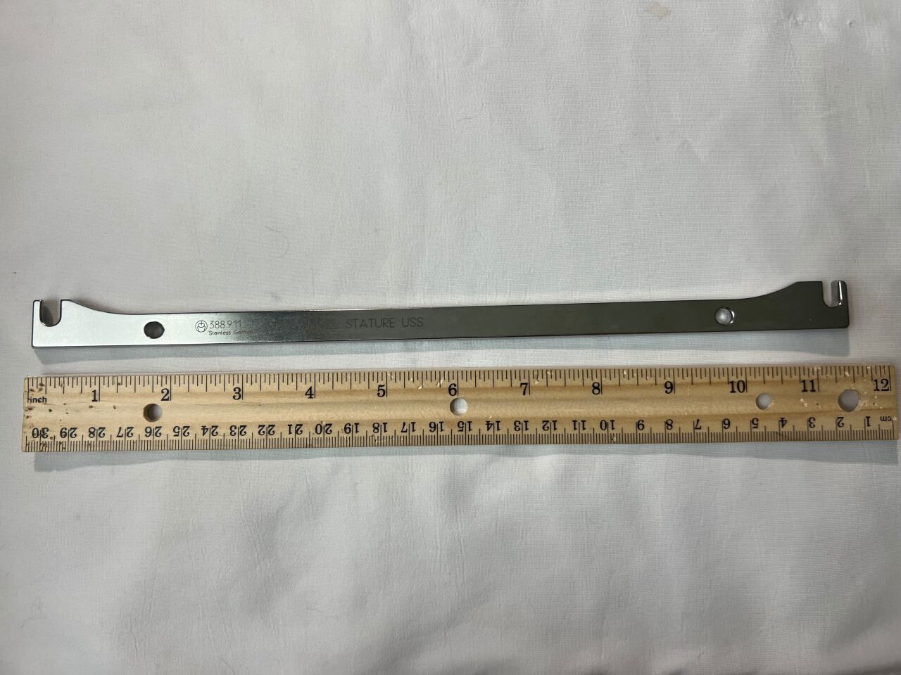SYNTHES 388.911 USS Small Stature Bending Iron — photo 2