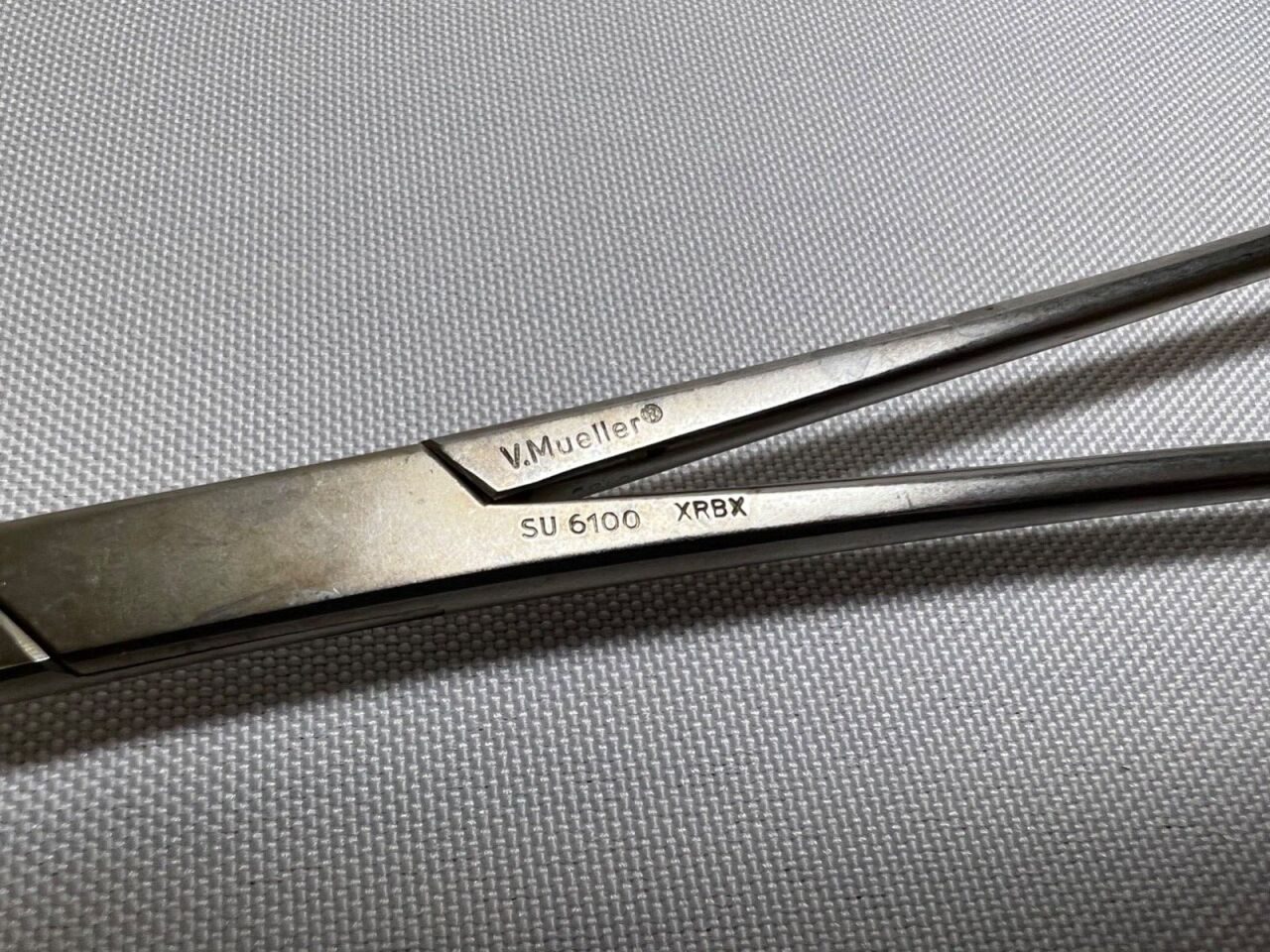 V. MUELLER SU6100 Glassman Gastrointestinal Clamp 9" Straight — photo 4