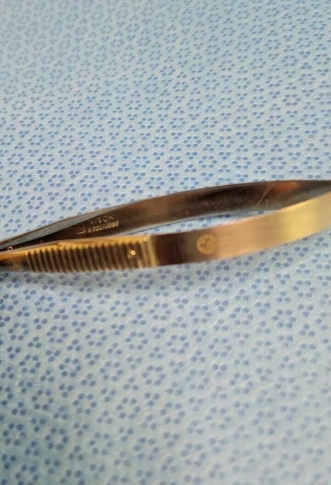 WECK 4.1" Micro Scissor Needle Holder Curved Angled Tip — photo 3