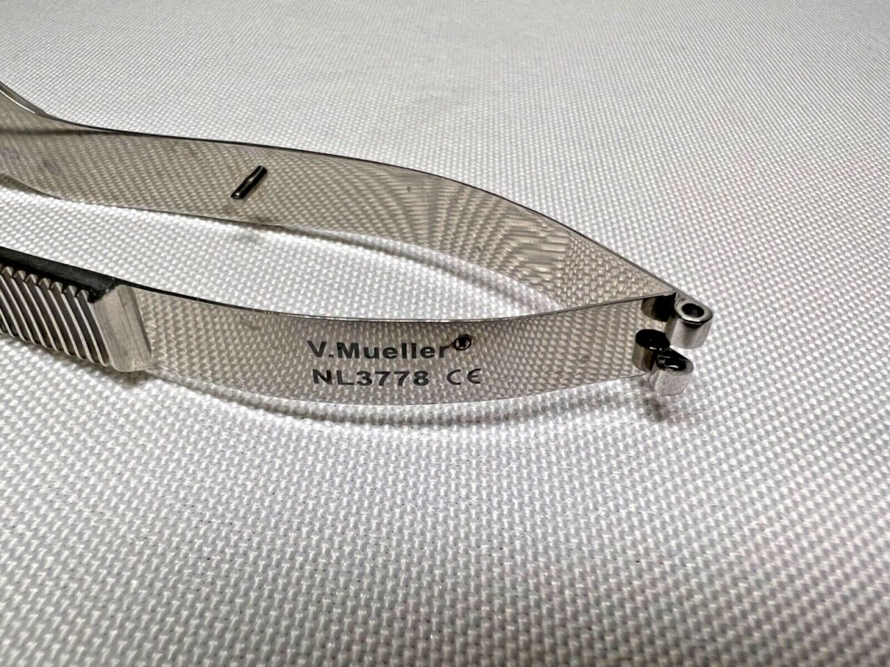 V. MUELLER NL3778 Jannetta Bayonet Scissors 9mm Curved Blades 7-1/4" — photo 3