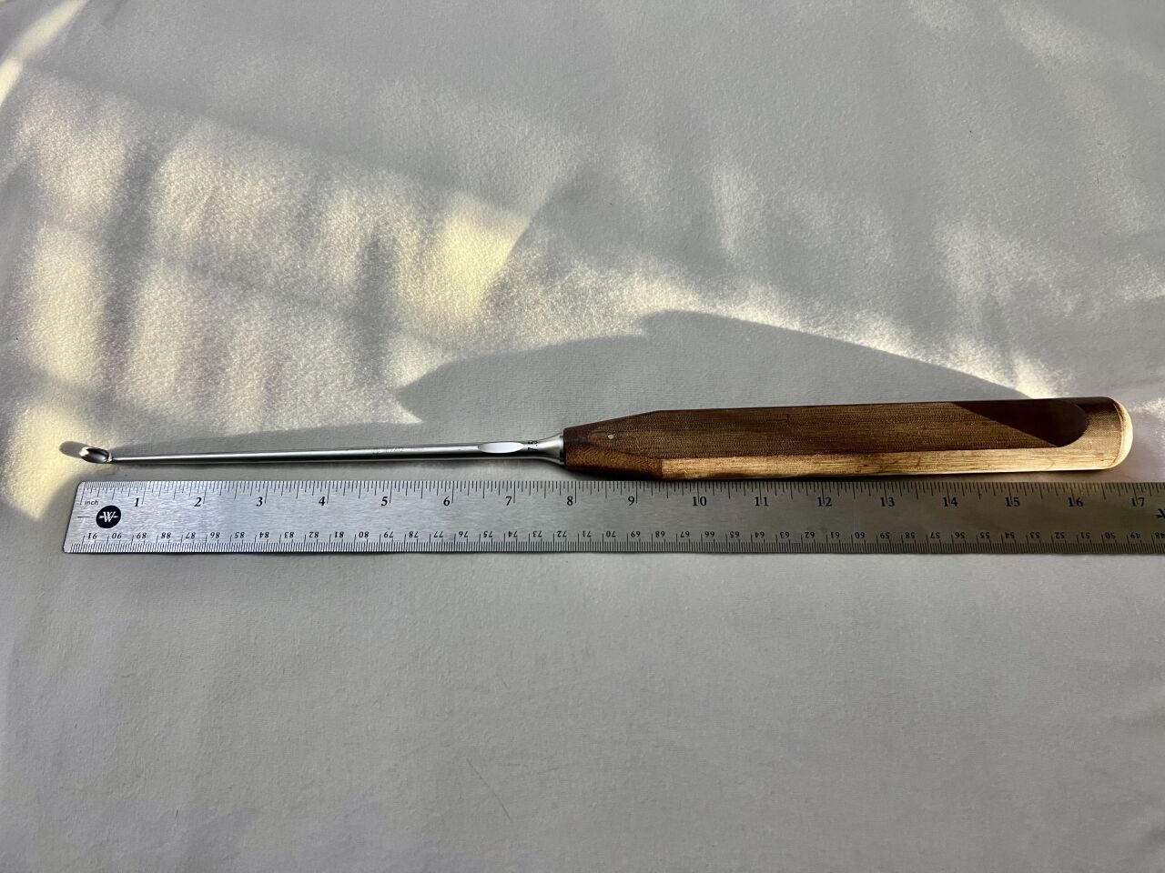 SYNTHES 389.612 Angled 7.5mm Oval Cup Bone Curette — photo 3