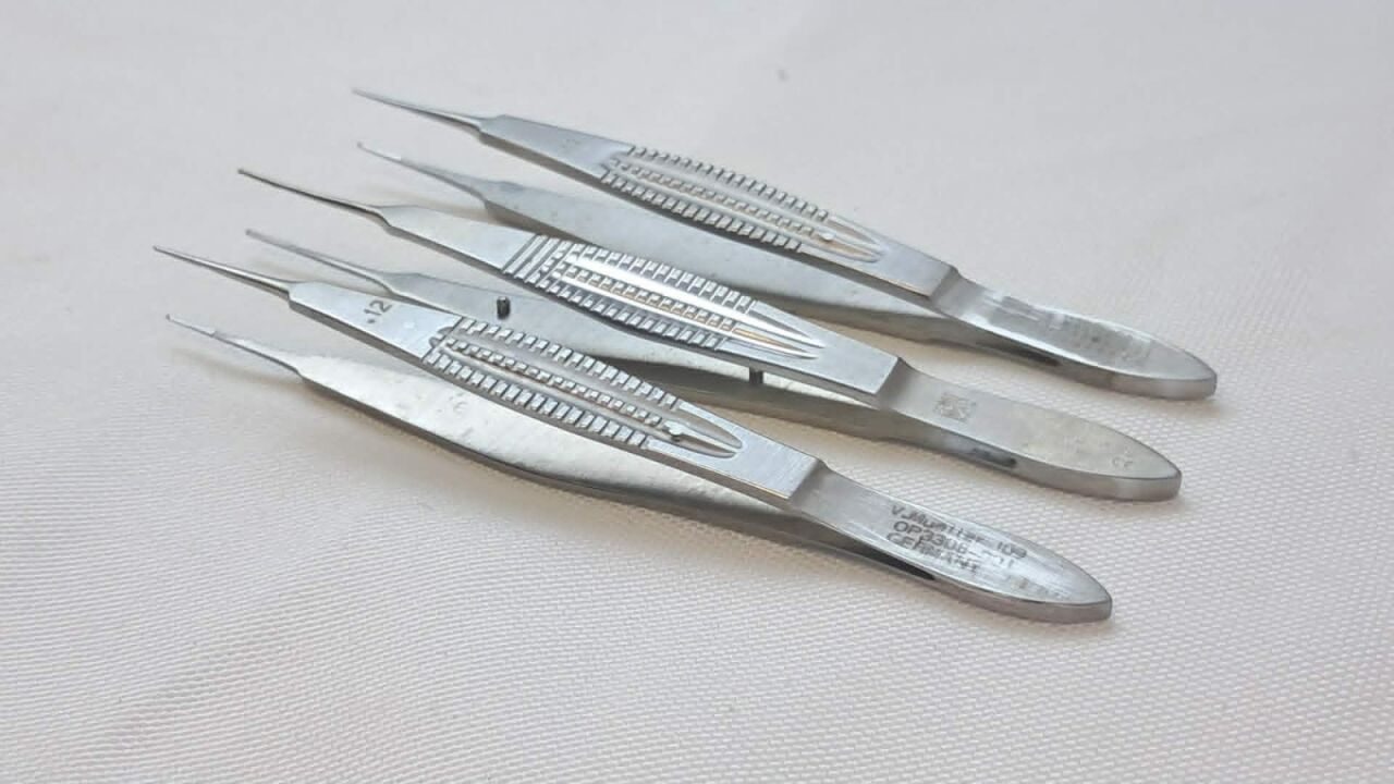 V. MUELLER OP3308-001 & OP3308-002 Castroviejo Corneal Suturing Forceps Set — photo 6