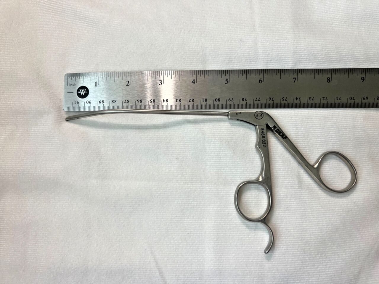 R. WOLF 8488.022 Right Hooked Punch Forceps 3.4mm X 6" Length — photo 6