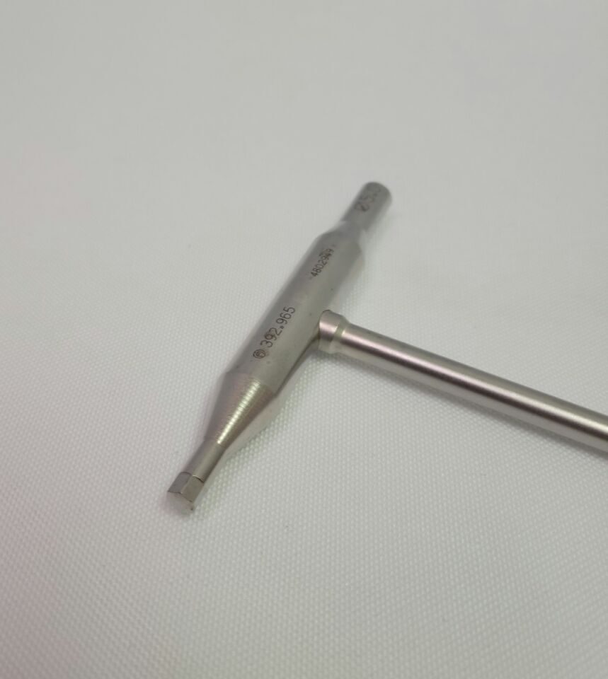 SYNTHES 392.965 5mm Combination T-Wrench — photo 4