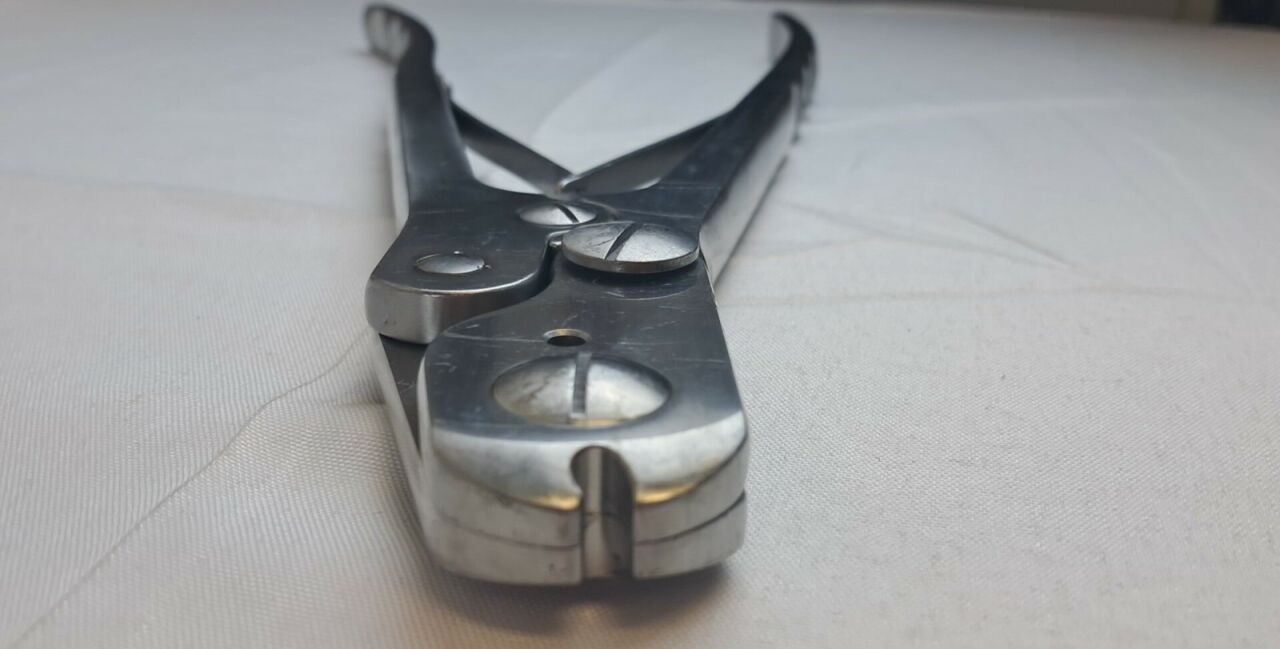 GLOBUS MEDICAL 615.3 In-Situ Rod Cutter — photo 4