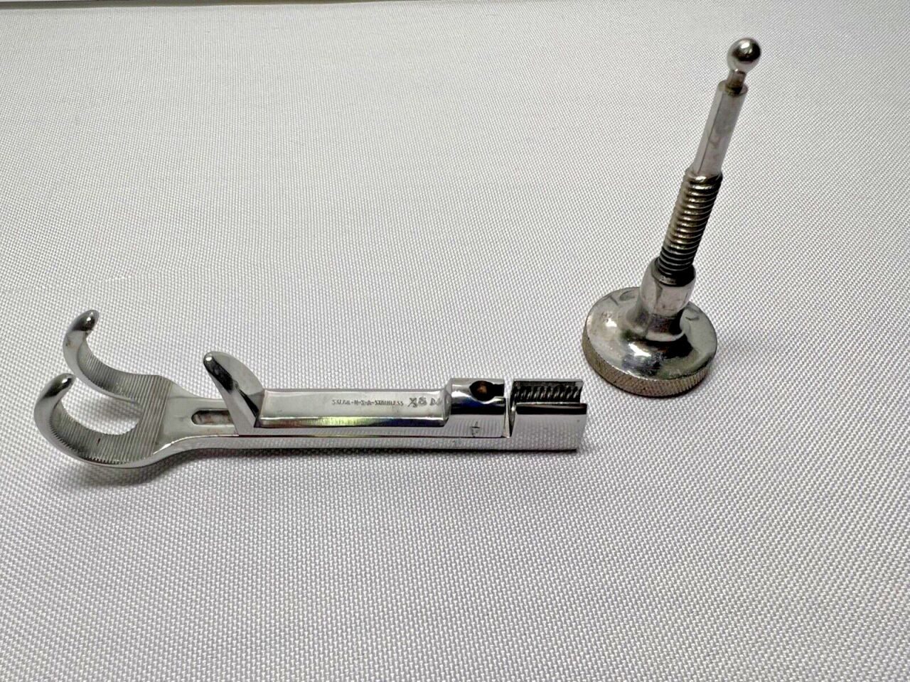 SKLAR XS/M Lowman Adjustable Bone Clamp 1 x 2 Prong Jaw — photo 3