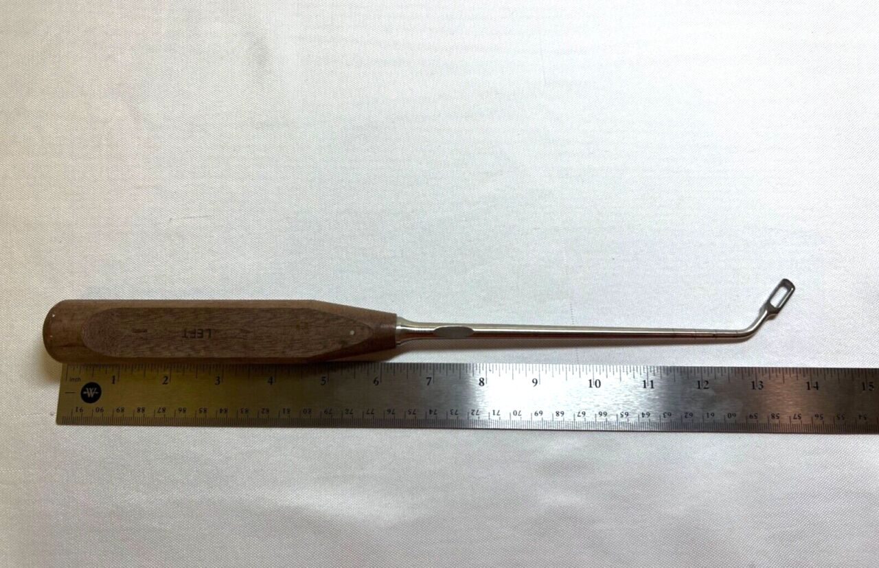 SYNTHES 389.284 Left Angled T-PLIF Rectangular Curette 8mm US898 — photo 4