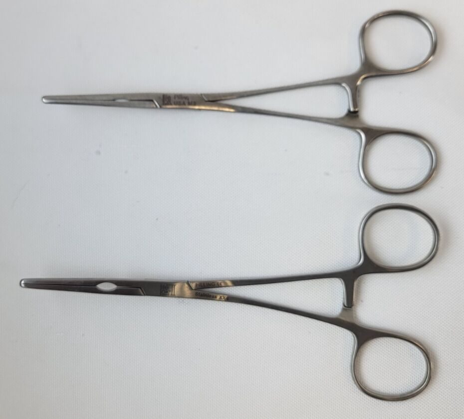 PILLING 35-4721 Miniature Pediatric Clamp DeBakey Jaw Angled 6 3/8" Set of 2 — photo 1