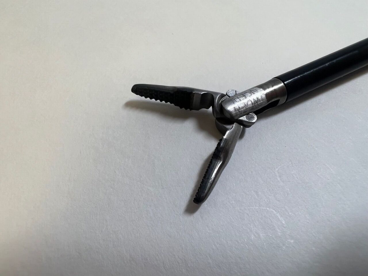 SNOWDEN-PENCER  5mm Laparoscopic Tungsten Carbide Diamond Jaw Dissector — photo 4