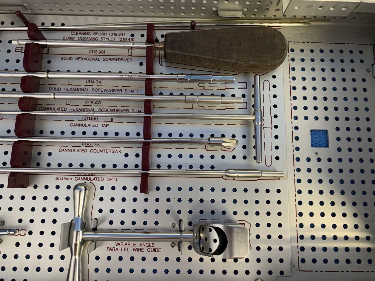 SYNTHES Various 7.3mm Cannulated Screw Set — photo 8