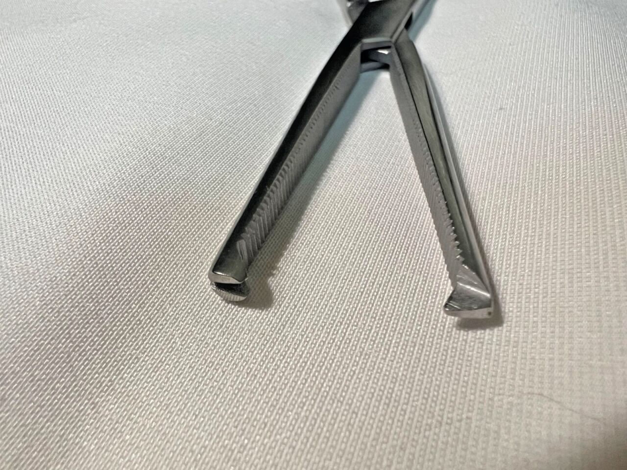 JARIT 106-220 Rochester-Ochsner Artery Forceps 1x2 Teeth 3mm x 7-3/4" Length — photo 2