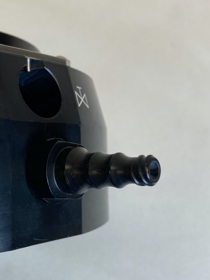 LIPO HARVESTER 110 0030 Suction Port Adapter & Inflow Port — photo 8