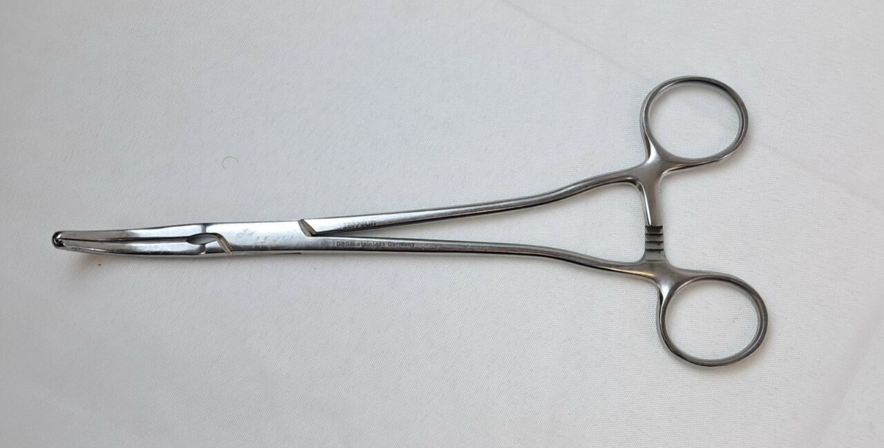 COOPER SURGICAL 160.72.210 Hysterectomy Clamp 8-1/2in Curved