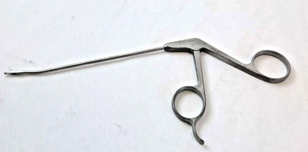 ARTHREX AR-11010 Arthroscopic Punch Standard 2.75mm 15deg Up Curved Shaft