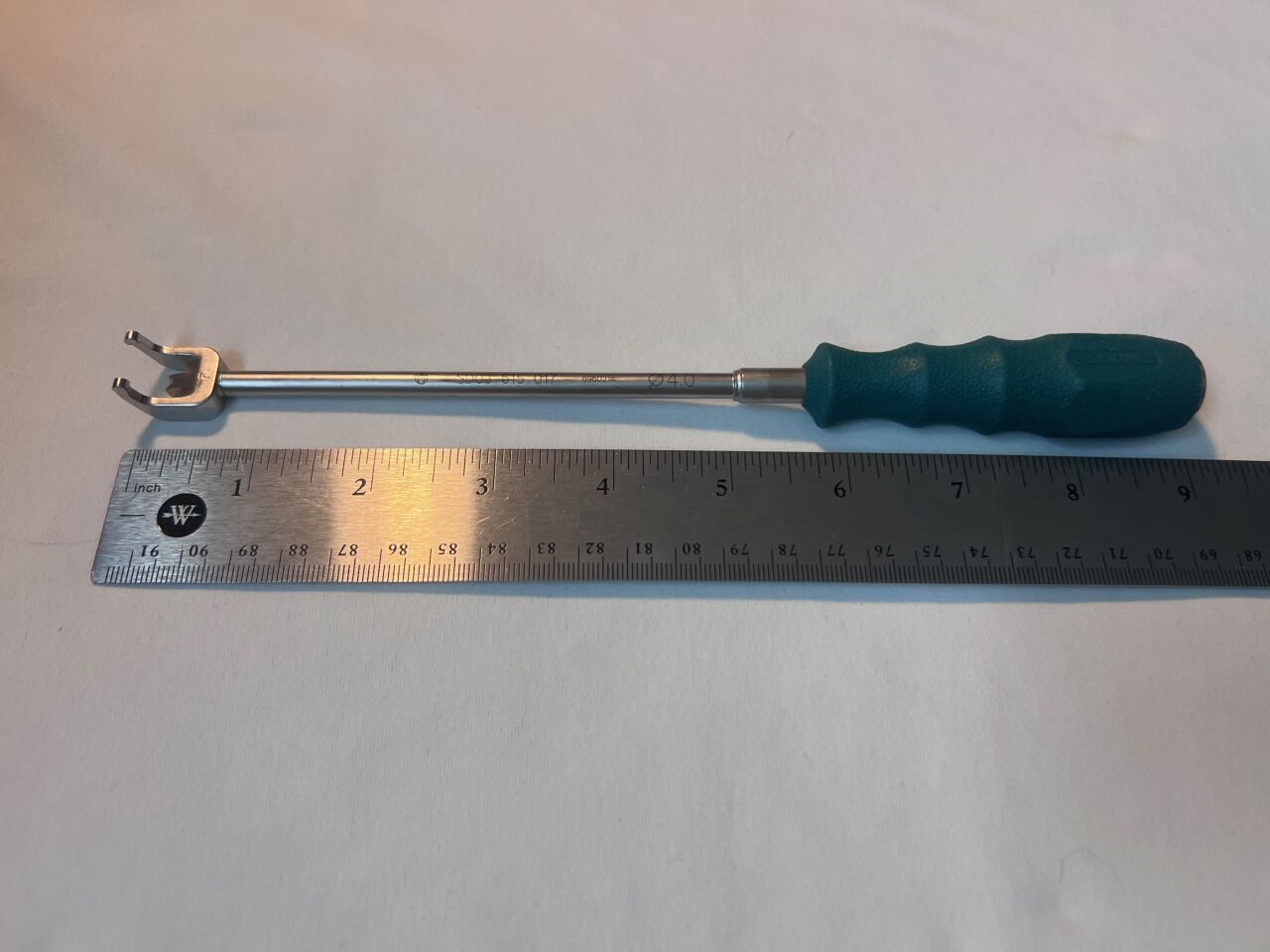 SYNTHES 03.615.017 OCT Spinal System 4mm Rocker Fork — photo 3