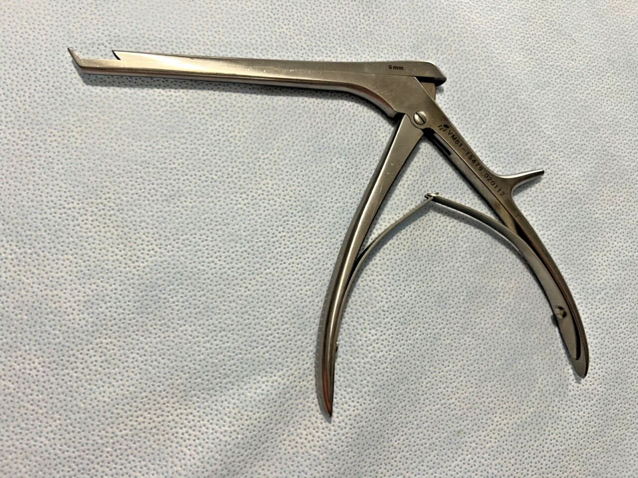 V. MUELLER VM81-15479 Kerrison Rongeur 5mm X 40deg Up Bite X 6" Length