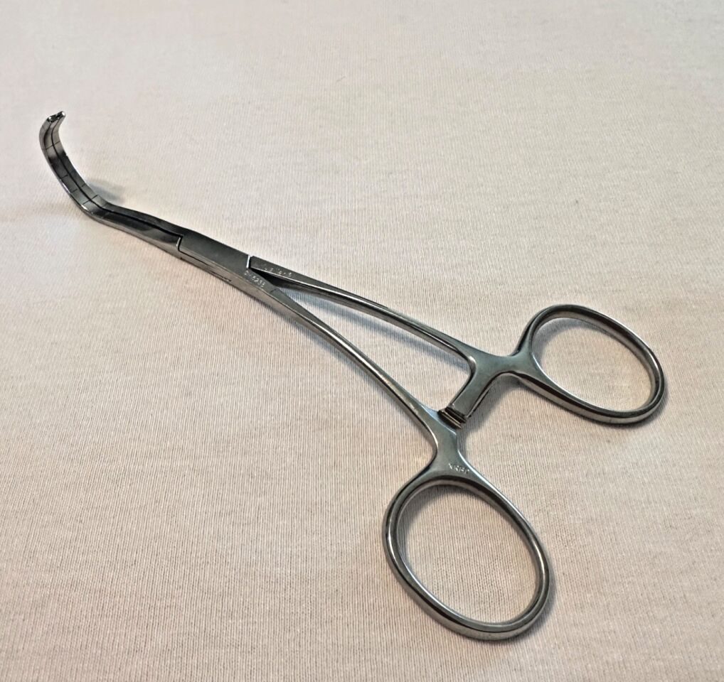 V. MUELLER CH6235 Cooley Derra Calibrated Clamp