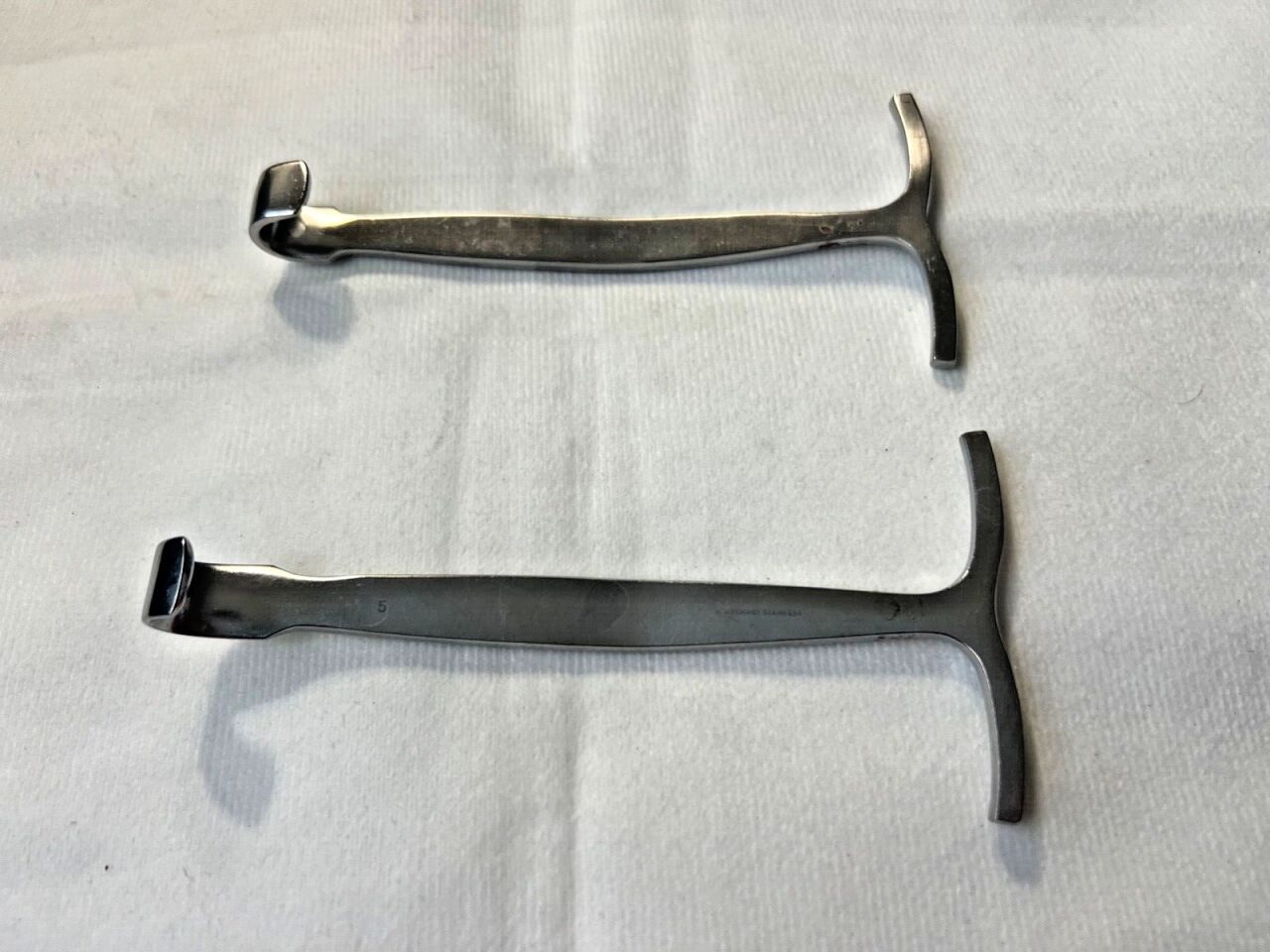 ZIMMER 3066-05 Smillie Angled Retractors T-Handle 5-1/2" L - lot of 2 — photo 1