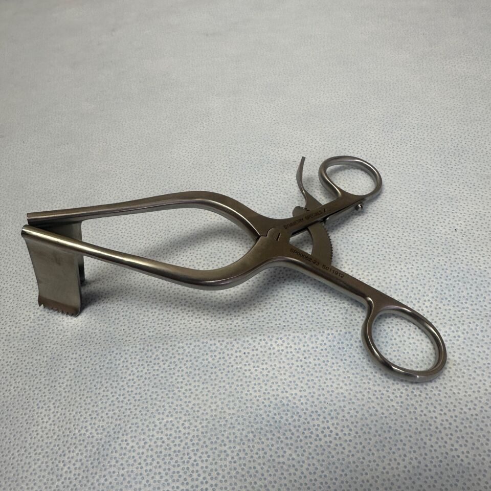 CODMAN SP00052-23 Meyerding Retractor 55mmX20mm Blades — photo 3