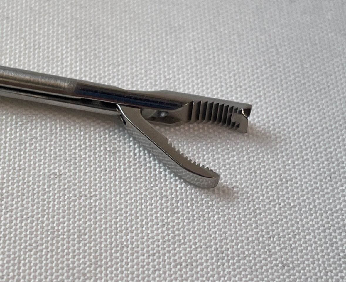 SMITH & NEPHEW 7207731 Acufex Hip Length Slidelock Pitbull Grasper — photo 5