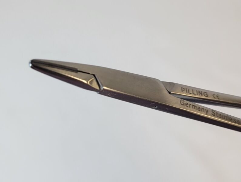 PILLING 15-2800 Halsey Needle Holder Serrated Jaws Tungsten Carbide 5-1/4" — photo 4