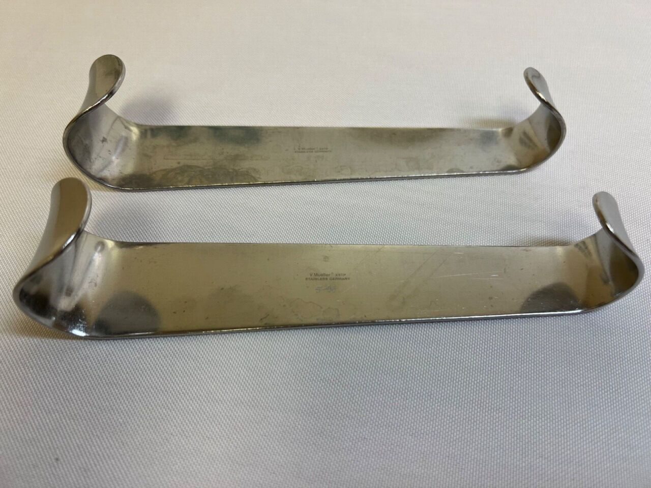 V. MUELLER SU3670 7-1/2" Set of 2 Roux Double-Ended Retractor — photo 2
