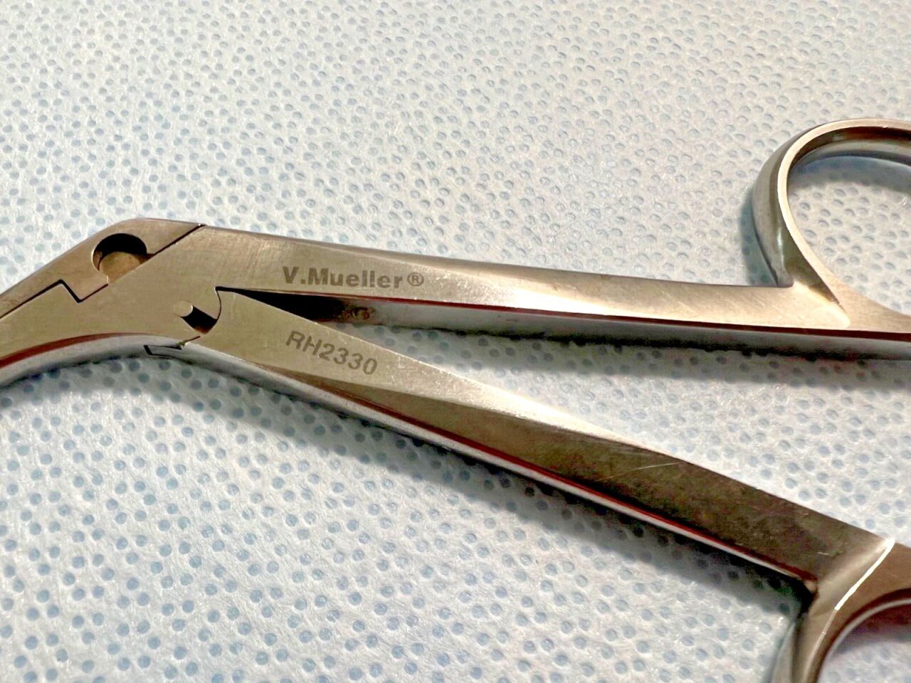 V. MUELLER RH2330 Blakesley Septum Bone Forceps Alligator Fenestrated Jaws — photo 2