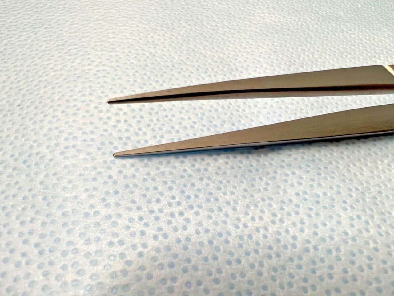 ASSI JFP618 Pierse Tissue Forceps 0.6mm Straight Tips 7" — photo 2
