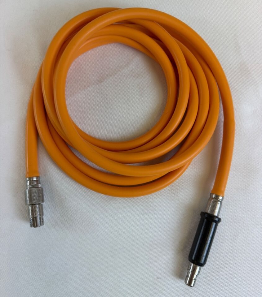 SMITH & NEPHEW 72204924 Autoclavable Fiber Optic Light Cord 5mm x 10' w/ Adapters — photo 1