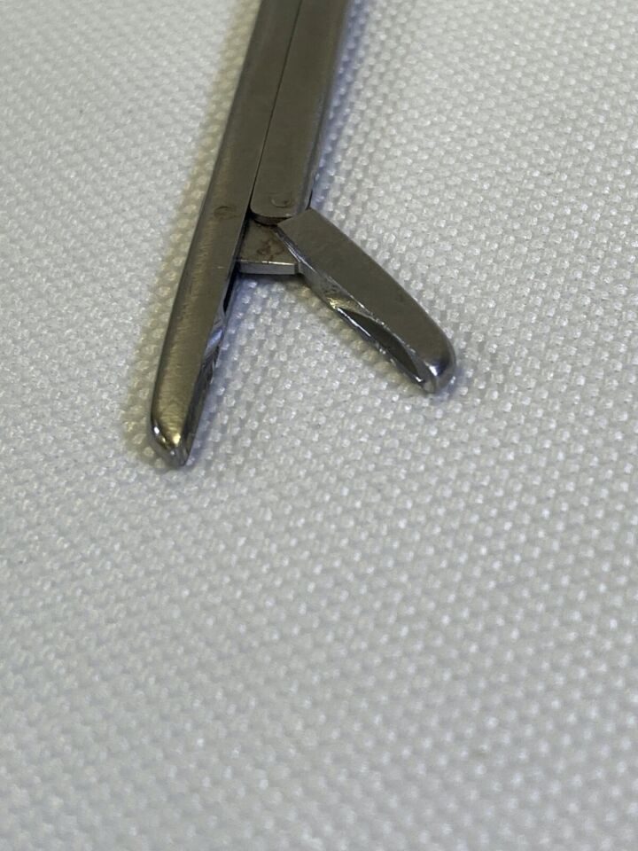 V. MUELLER NL6220-001 Cushing Intervertebral Disc Rongeur IVD 2mm x 10mm — photo 4