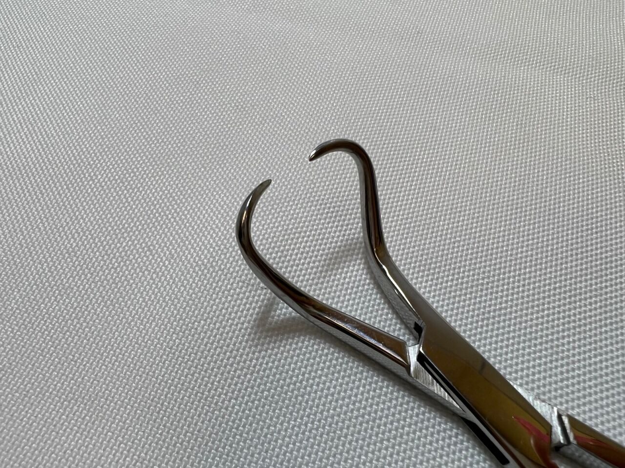 JARIT 110-102 Backhaus Towel Clamp Forceps 5-1/4" Angled — photo 5