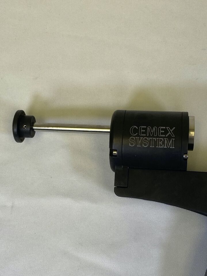 CEMEX -1 Orthopedic Bone Cement Gun — photo 3