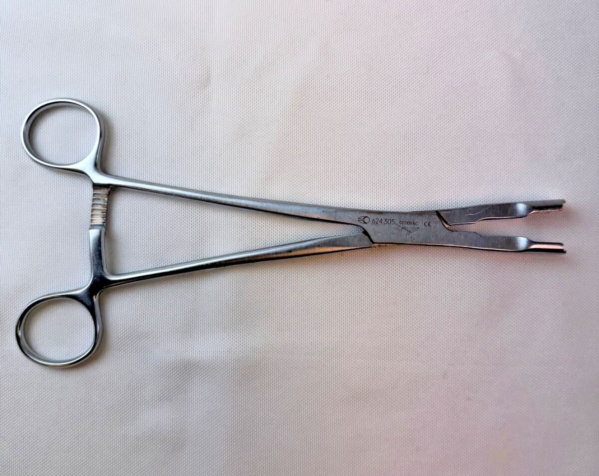 GLOBUS MEDICAL 624.305 Trial Sizer Holder Holding Forcep Straight Jaw OrthoNeuro