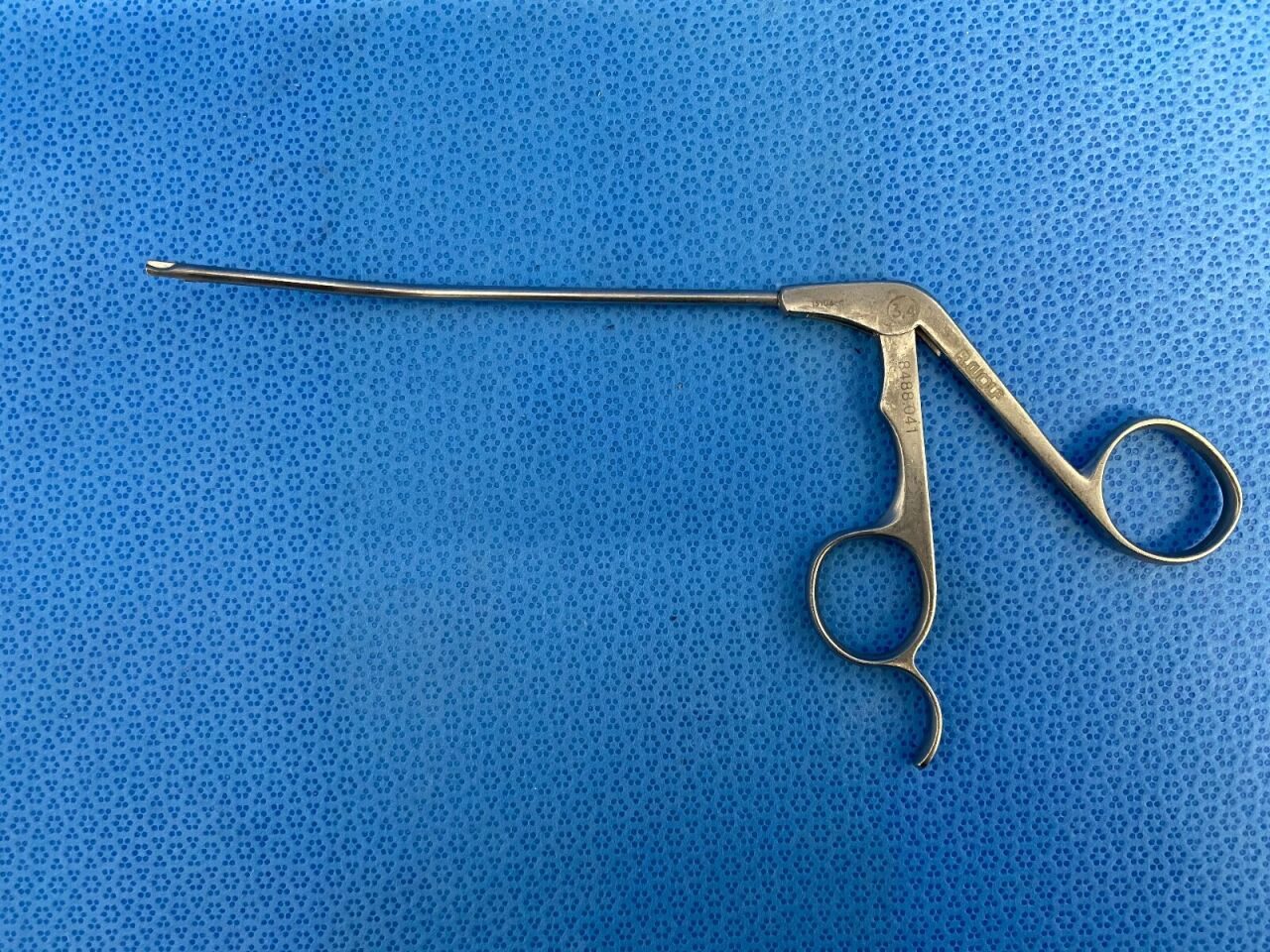 R. WOLF 8488.041 Arthroscopic Curved Left Scissor 3.4mm — photo 1