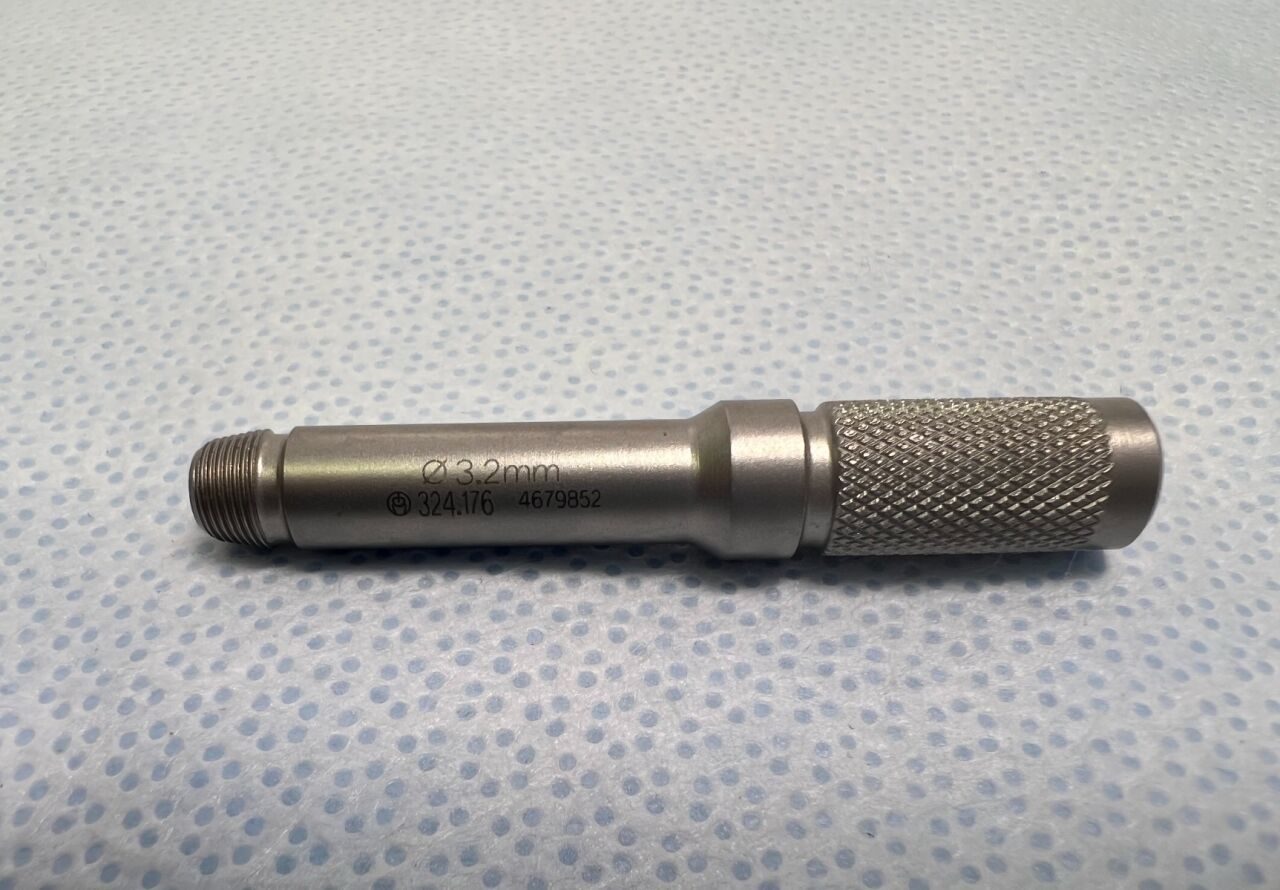 SYNTHES 324.176 Drill Guide — photo 3
