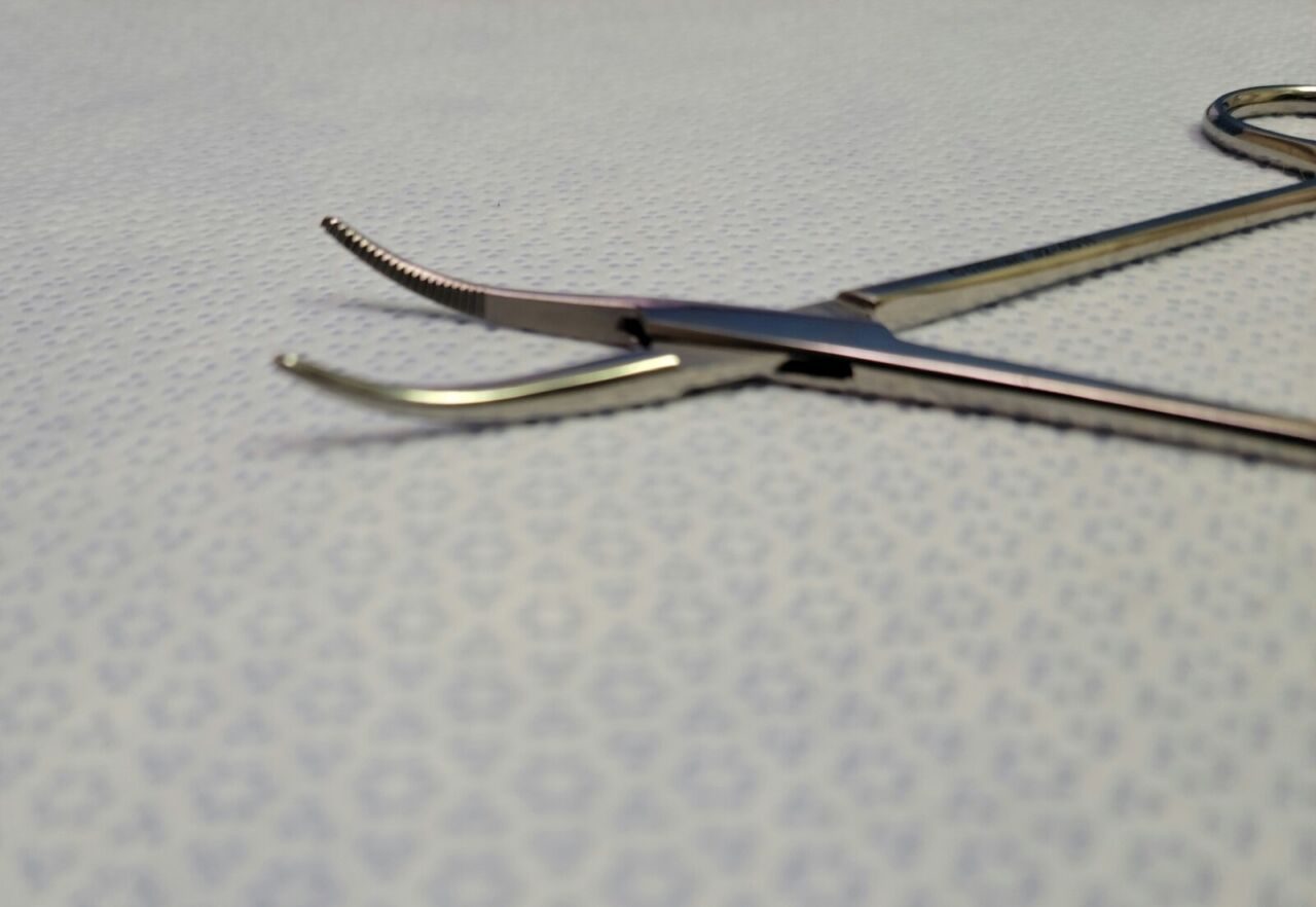 CODMAN 32-4011 Providence Hospital Hemostatic Curved Forceps 5 1/2" — photo 5