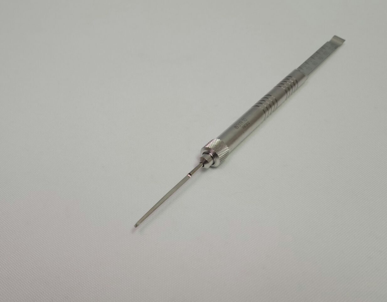 SYNTHES 319.1 110mm Large Depth Gauge — photo 3