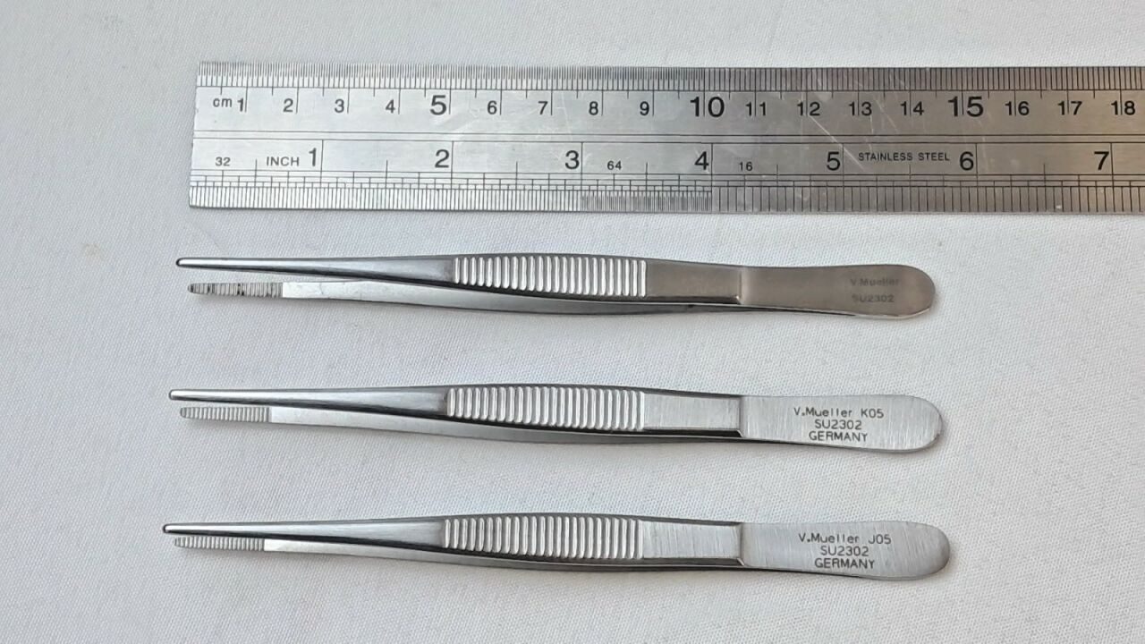 V. MUELLER SU2302 Dressing Serrated Forceps Lot of 3 — photo 5