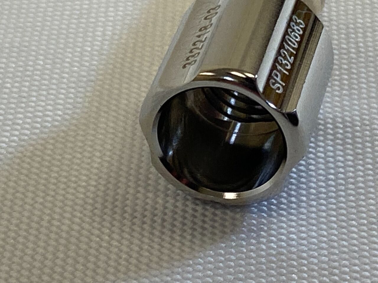 INTUITIVE Da Vinci 332218-03 Irrigation Adapter with Tubing — photo 5