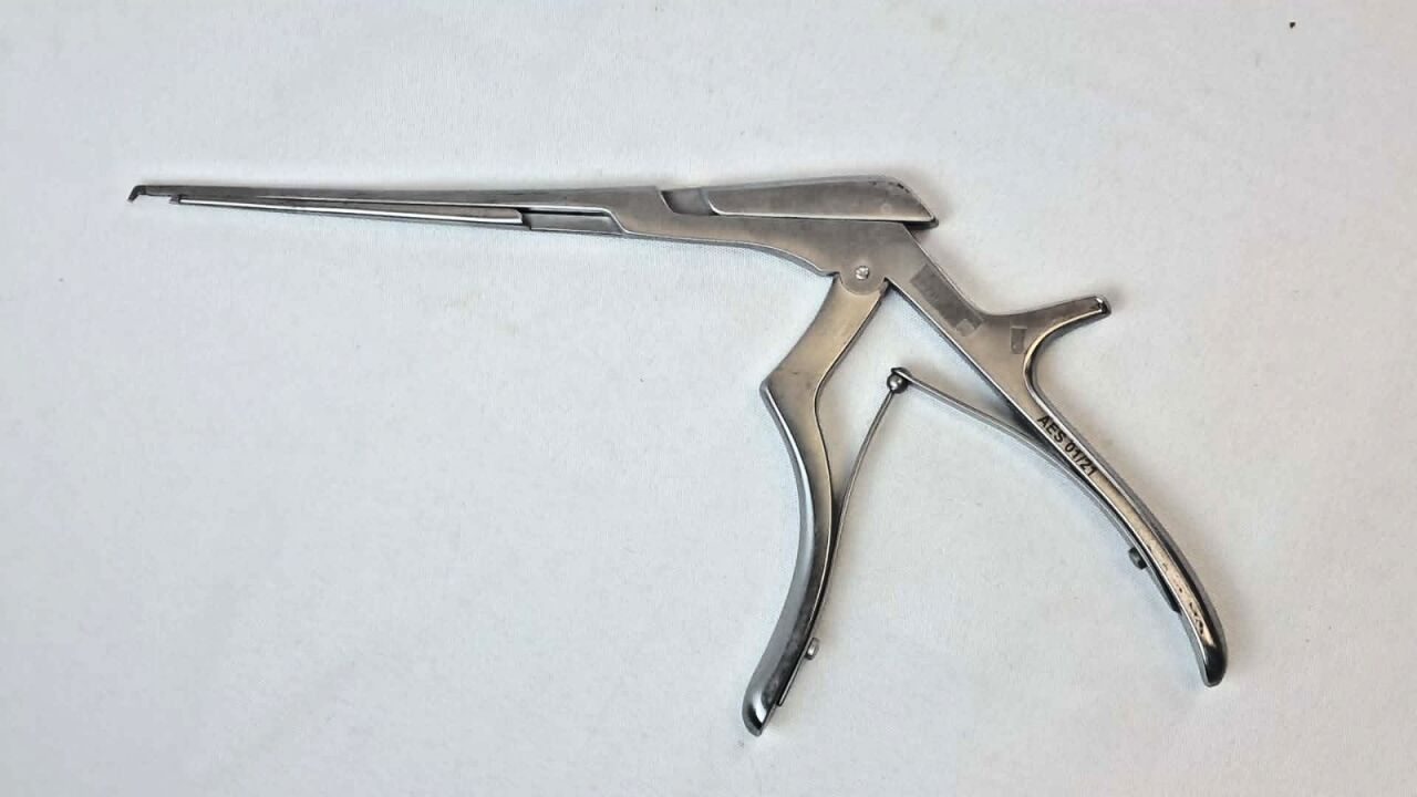AESCULAP FF711R Kerrison Bone Punch Rongeur 1mm Down-Bite 7" 180mm — photo 3