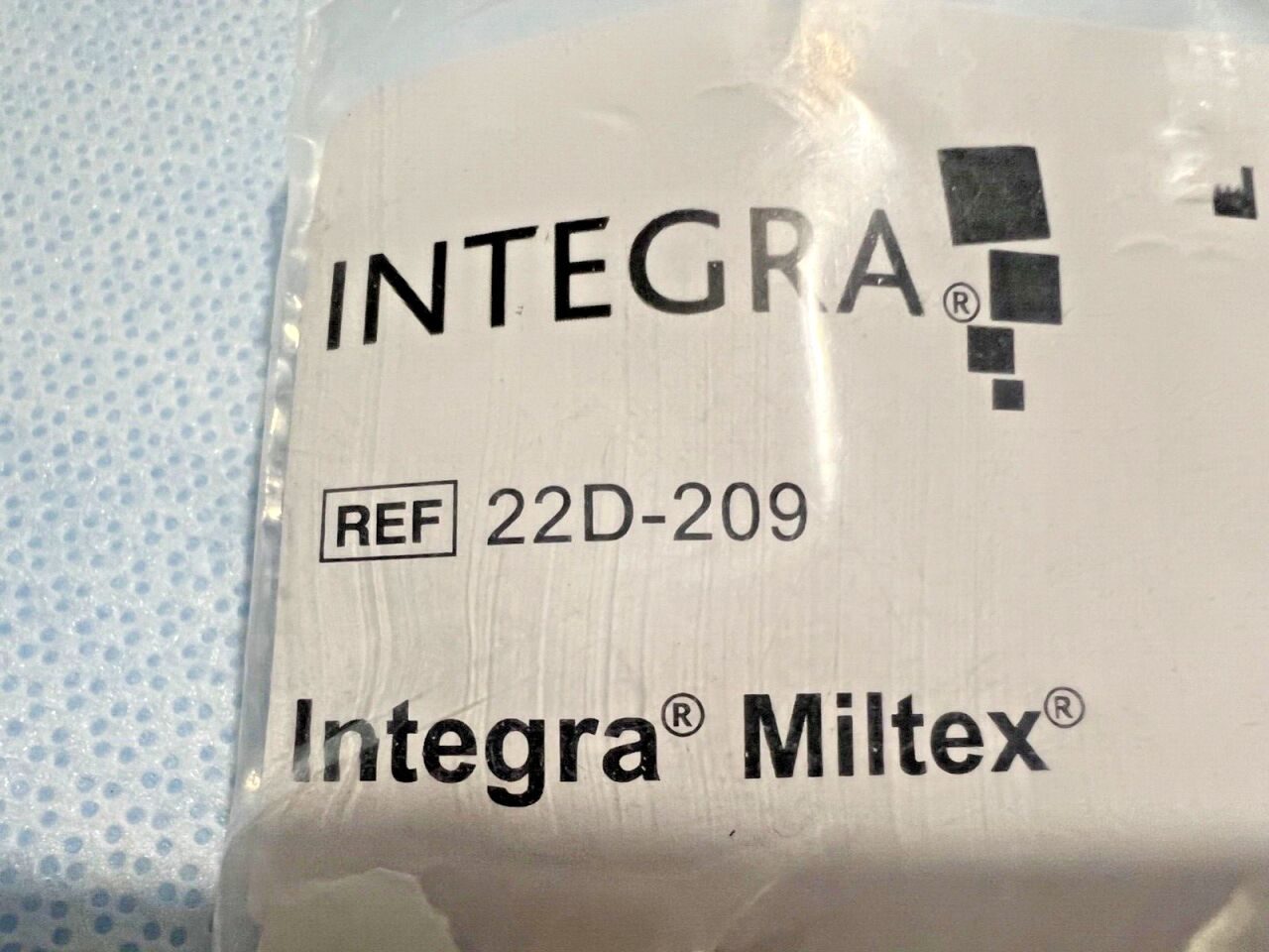 INTEGRA MILTEX 22D209 Cheek Retractor 5-5/8" Length — photo 2
